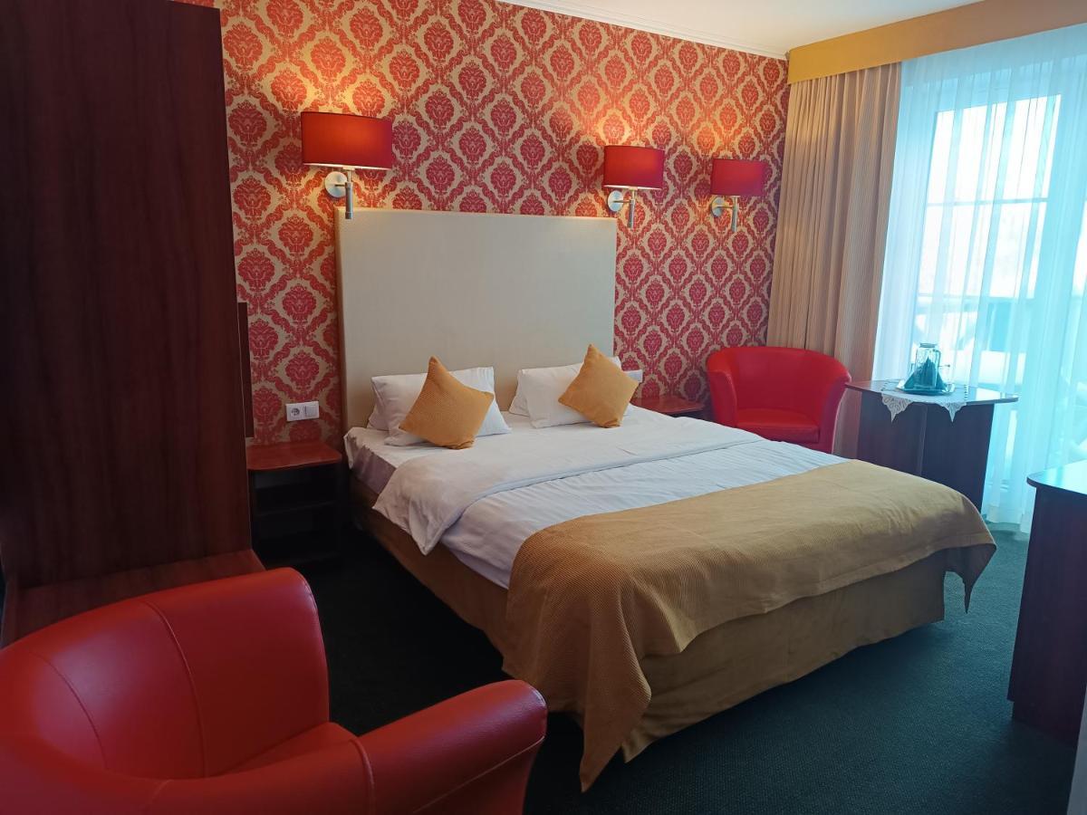 Amigo Hotel Sulejowek Luaran gambar
