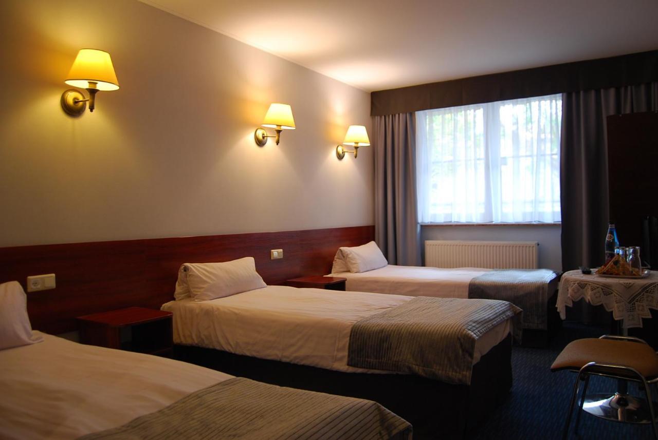 Amigo Hotel Sulejowek Luaran gambar